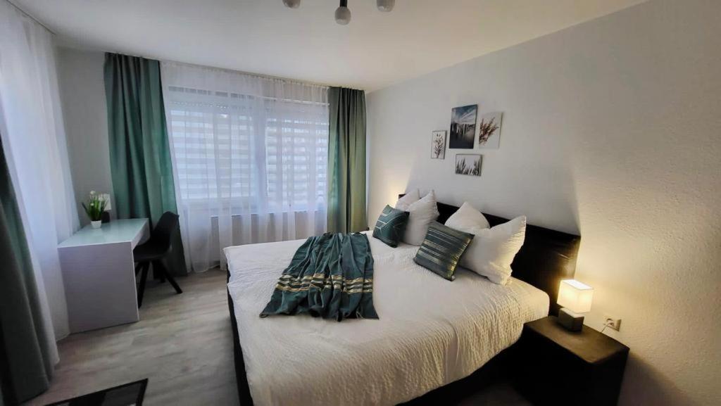 Apartment 4rooms Central-modern Near Mtu With Balcony, The By Lakescape Fewos Friedrichshafen